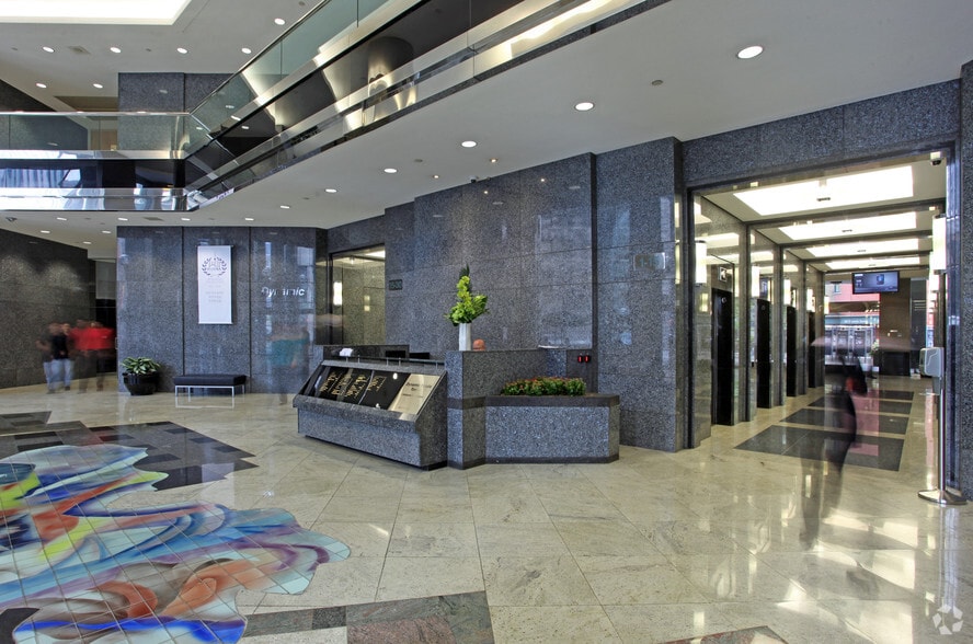 1 Adelaide St E, Toronto, ON à louer - Photo de l’immeuble – Image 3 sur 6