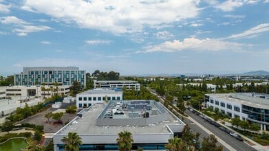 4655 Executive Dr, San Diego, CA à louer Photo intérieure– Image 2 sur 5