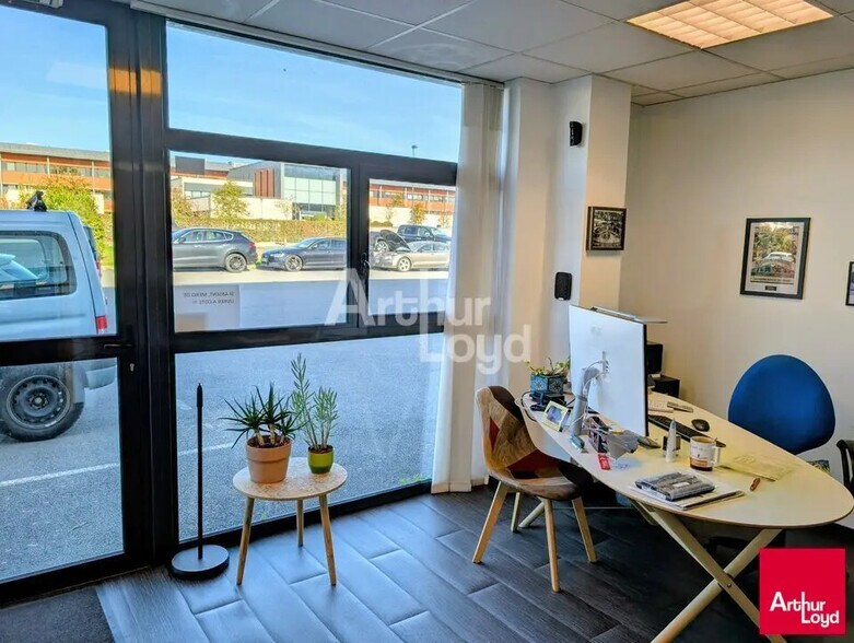 Local d’activités dans Bruz à louer - Photo intérieure – Image 1 sur 5