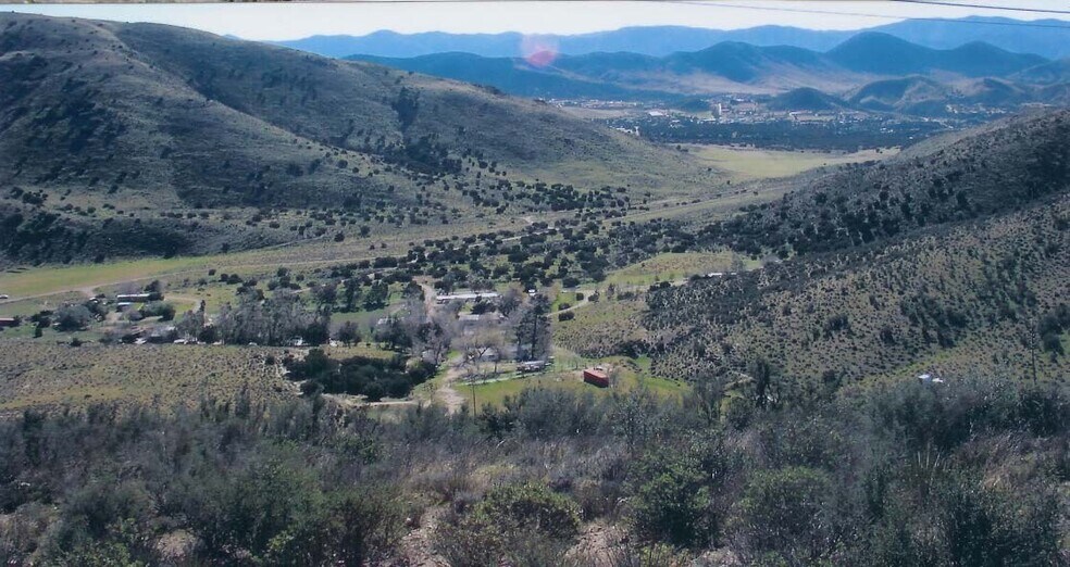 35900 Anthony Rd, Agua Dulce, CA à vendre - Photo principale – Image 1 sur 24