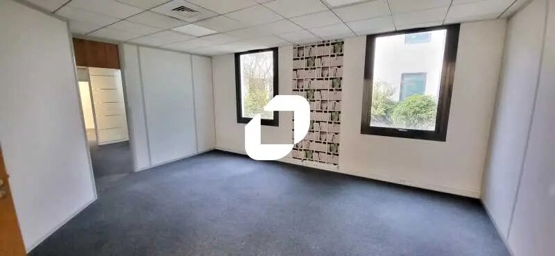 Bureau dans Mérignac à louer - Photo de l’immeuble – Image 3 sur 32