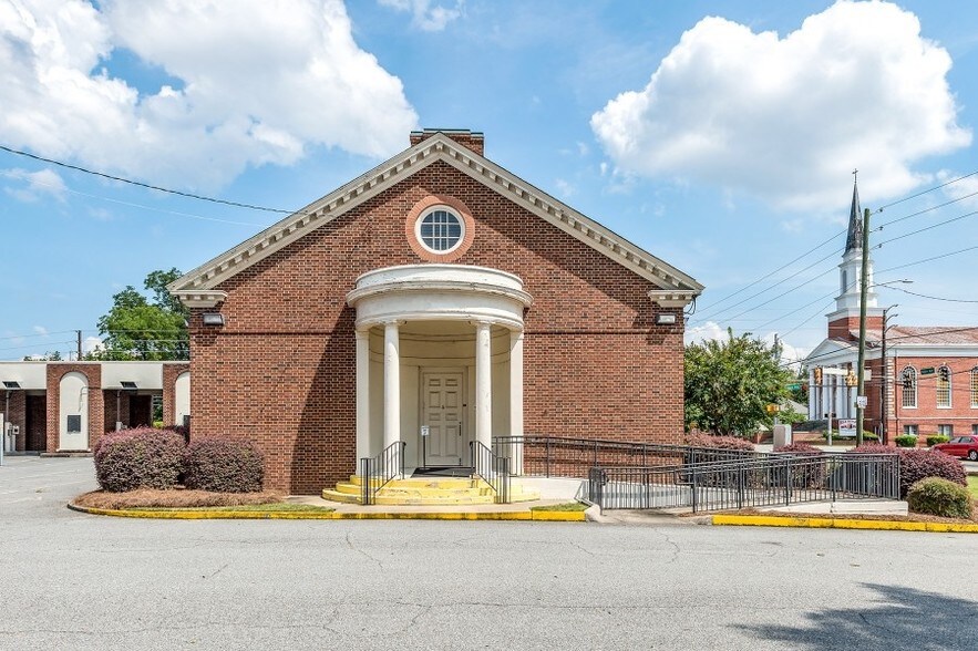 1095 Pio Nono Ave, Macon-Bibb, GA à vendre - Photo de l’immeuble – Image 3 sur 5