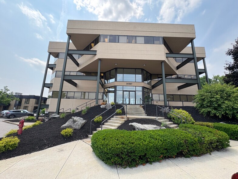 20397 Route 19 N, Cranberry Township, PA à louer - Photo de l’immeuble – Image 2 sur 4
