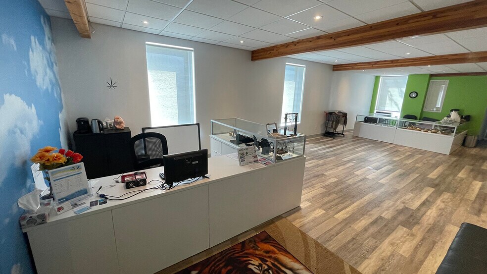 478 River Av, Winnipeg, MB à louer - Photo de l’immeuble – Image 2 sur 5
