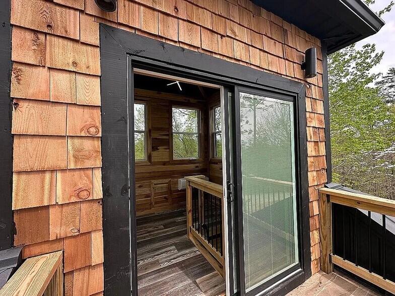 52 Spencer Rd, Campton, KY à vendre - Photo de l’immeuble – Image 2 sur 17