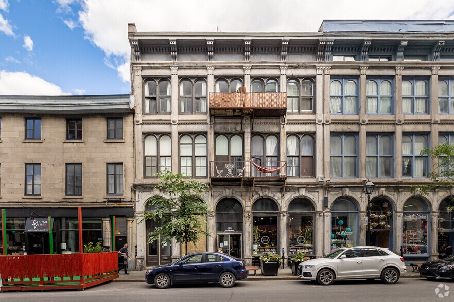 350 Rue Notre-Dame E, Montréal, QC à vendre - Photo de l’immeuble – Image 3 sur 3