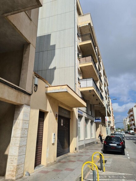Industriel/Logistique dans El Vendrell, Tarragona à vendre - Photo de l’immeuble – Image 3 sur 7