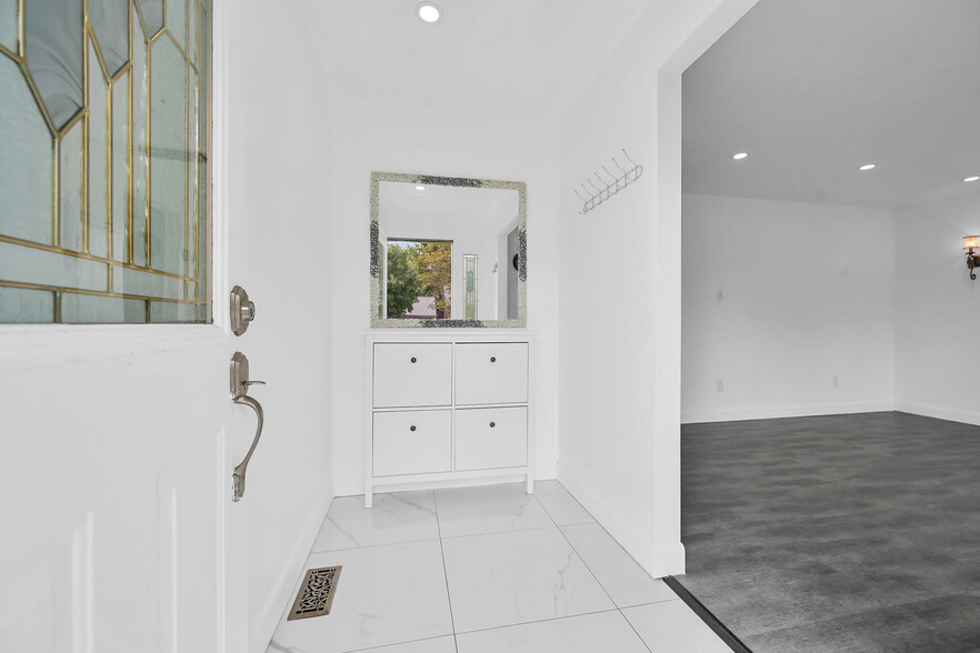 6540 Twenty Rd, Hamilton, ON à vendre - Photo de l’immeuble – Image 2 sur 71