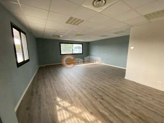 Plus de détails pour Bureau à louer
