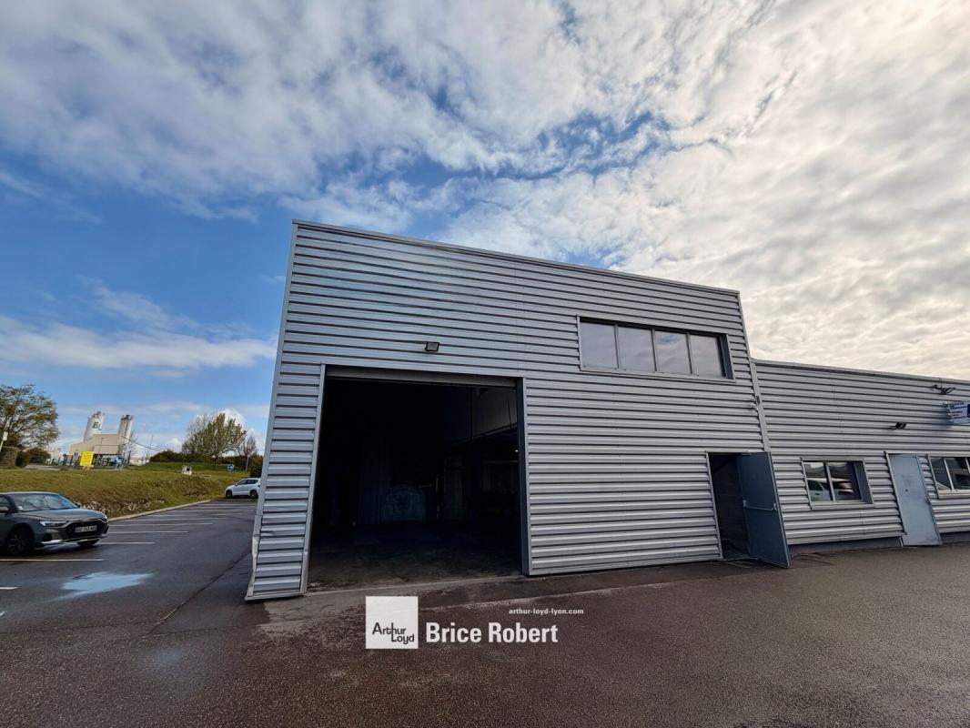 381 Rue Du Capitaine François Garbit, Mornant à vendre Photo de l’immeuble– Image 1 sur 7