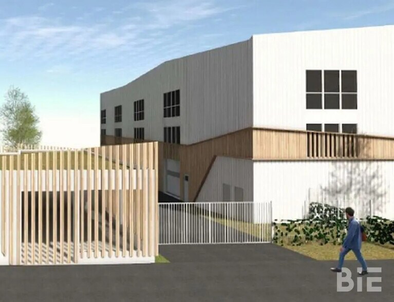 Local d'activités dans Lagord à vendre - Photo de l’immeuble – Image 2 sur 5