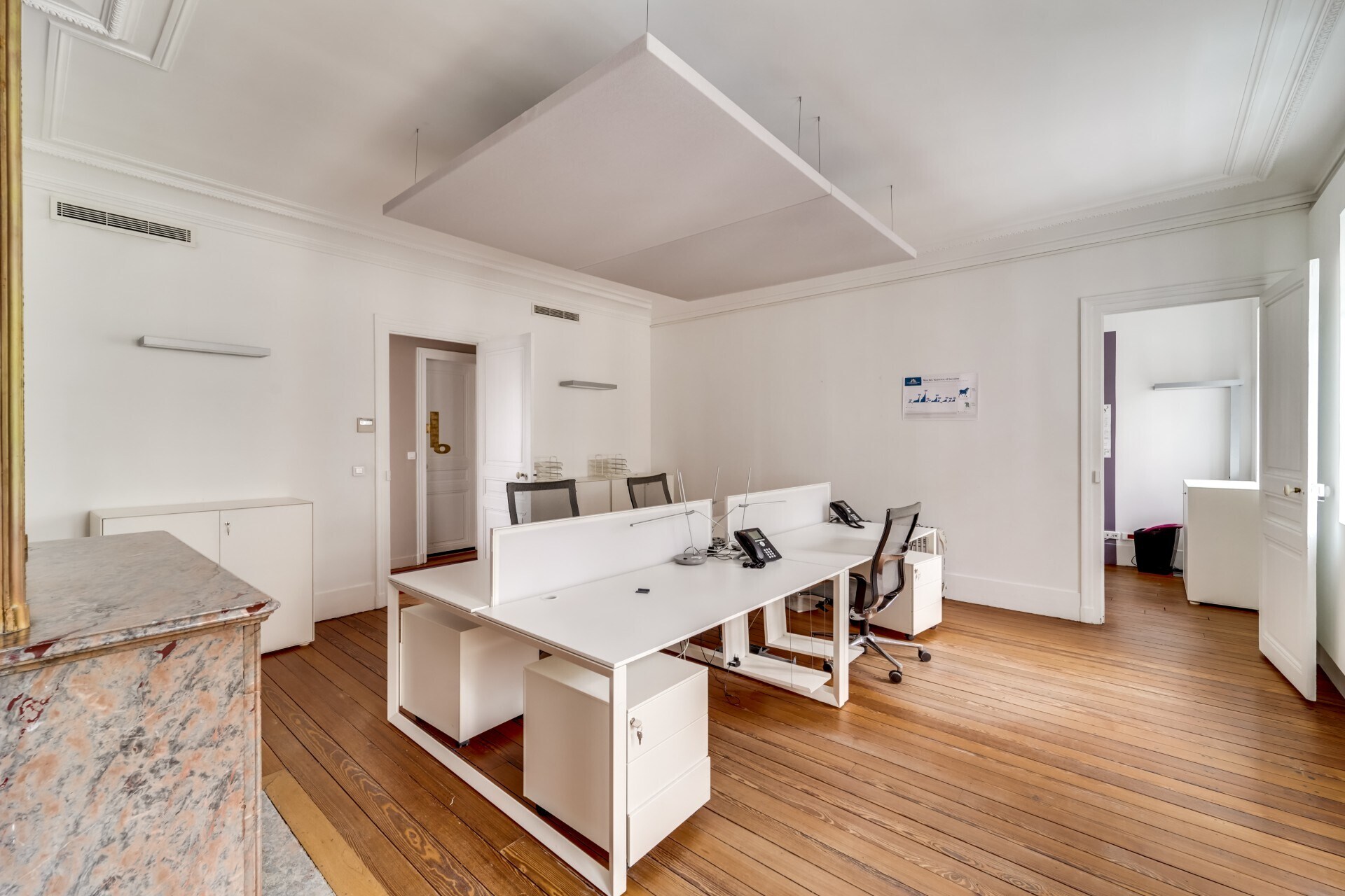 Bureau dans Paris à vendre Photo de l’immeuble– Image 1 sur 5