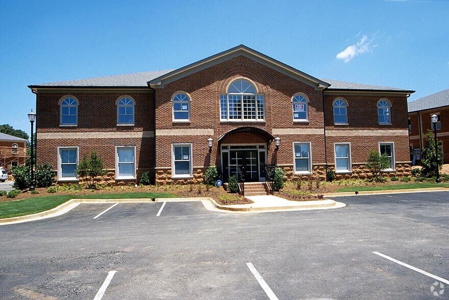 4080 McGinnis Ferry Rd, Alpharetta, GA à louer - Photo de l’immeuble – Image 2 sur 15
