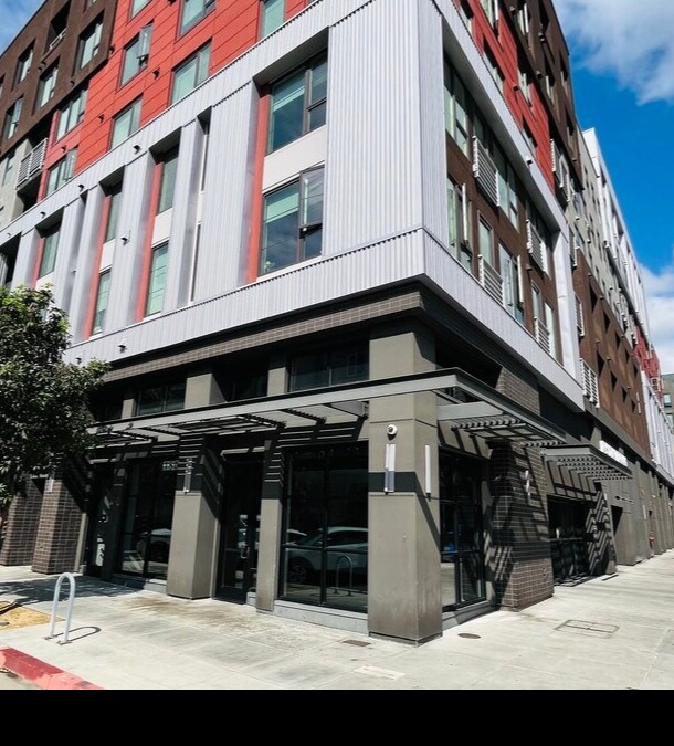 180 3rd St, Oakland, CA à louer Photo principale– Image 1 sur 6