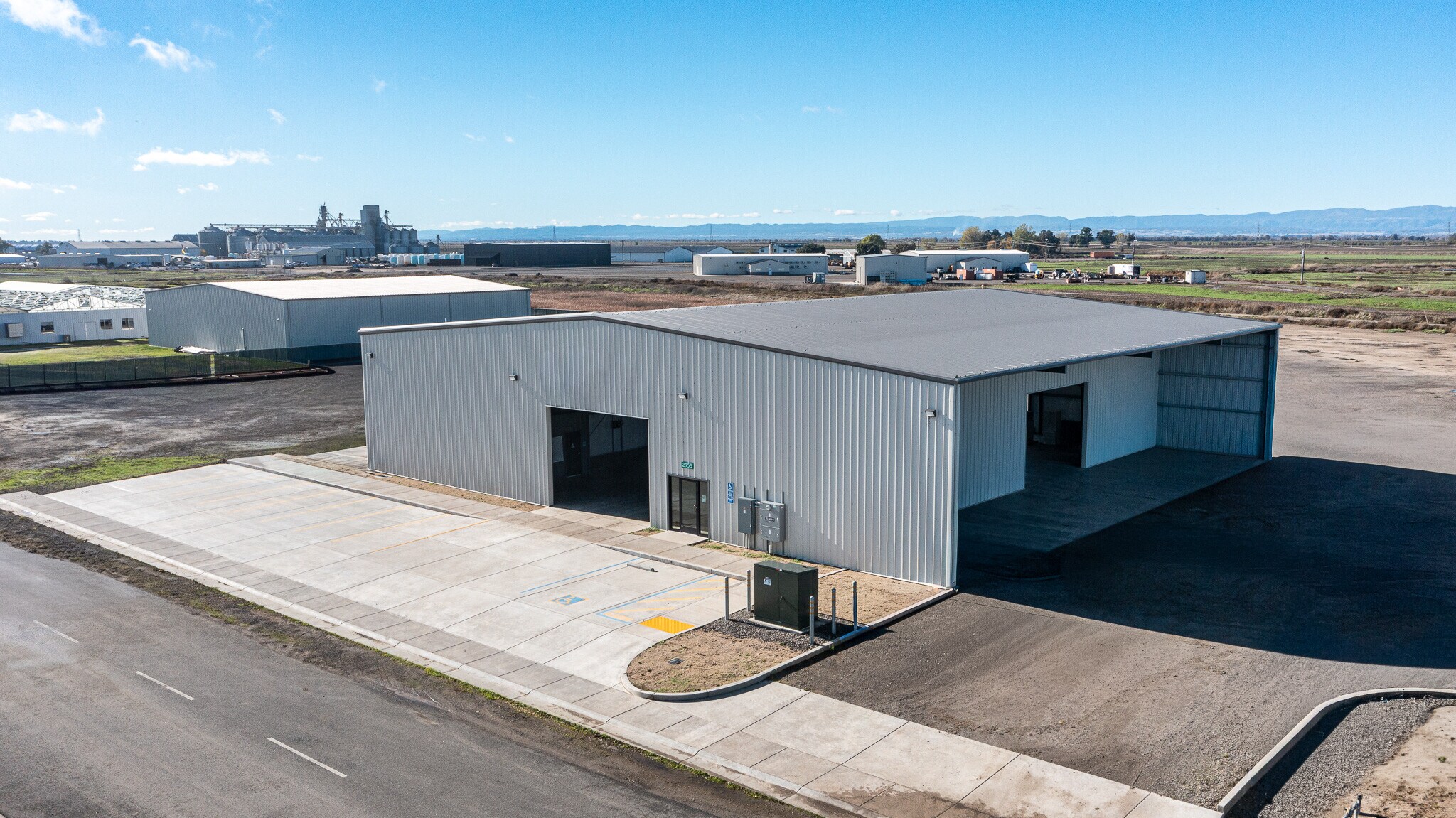 2955 Davison Ct, Colusa, CA à louer Aérien– Image 1 sur 7