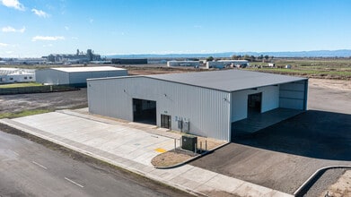 2955 Davison Ct, Colusa, CA à louer Aérien– Image 1 sur 7