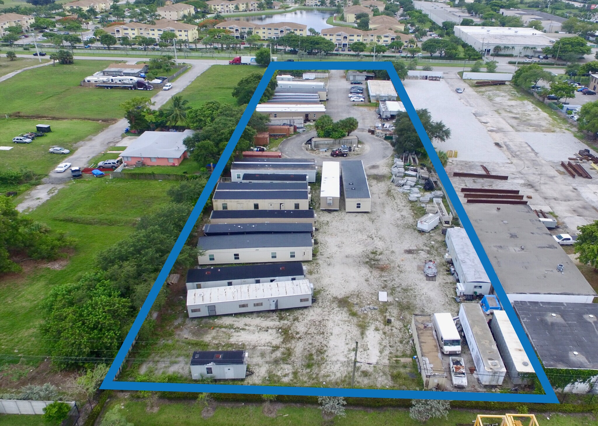 1911 NW 15th St, Pompano Beach, FL à vendre Aérien– Image 1 sur 5
