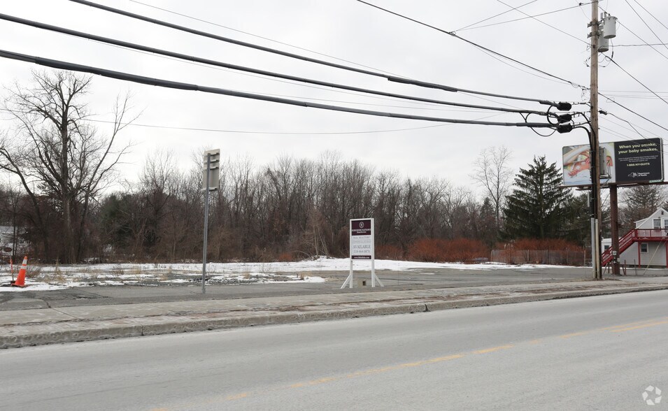 128-130 Main Ave, Wynantskill, NY à vendre - Photo principale – Image 1 sur 13