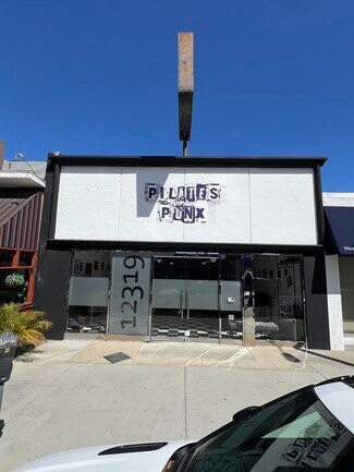 Plus de détails pour 12319 Ventura Blvd, Studio City, CA - Local commercial à louer