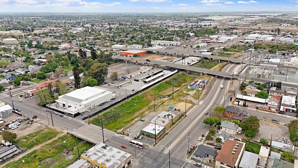 609 S San Joaquin St, Stockton, CA à vendre - Photo de l’immeuble – Image 2 sur 18
