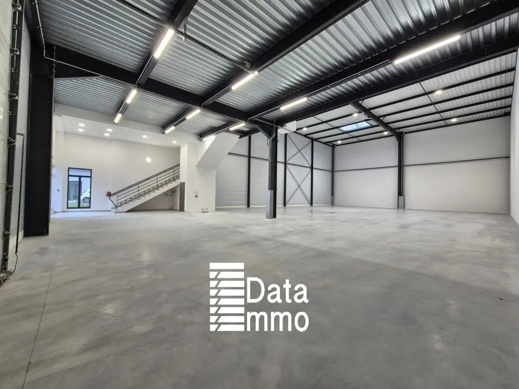 Industriel/Logistique dans Chalifert à louer Photo de l’immeuble– Image 1 sur 10