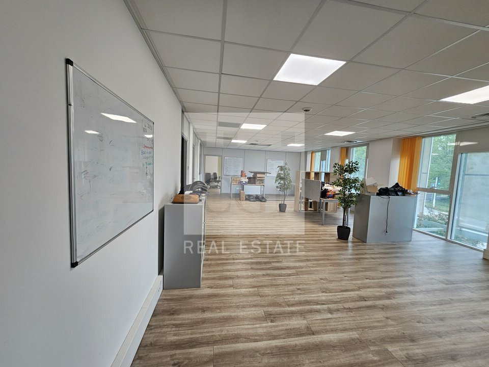 Bureau dans Meylan à vendre Photo intérieure– Image 1 sur 11
