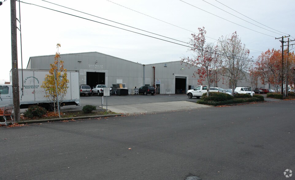 650-696 Walsh Ave, Santa Clara, CA à louer - Photo de l’immeuble – Image 2 sur 5