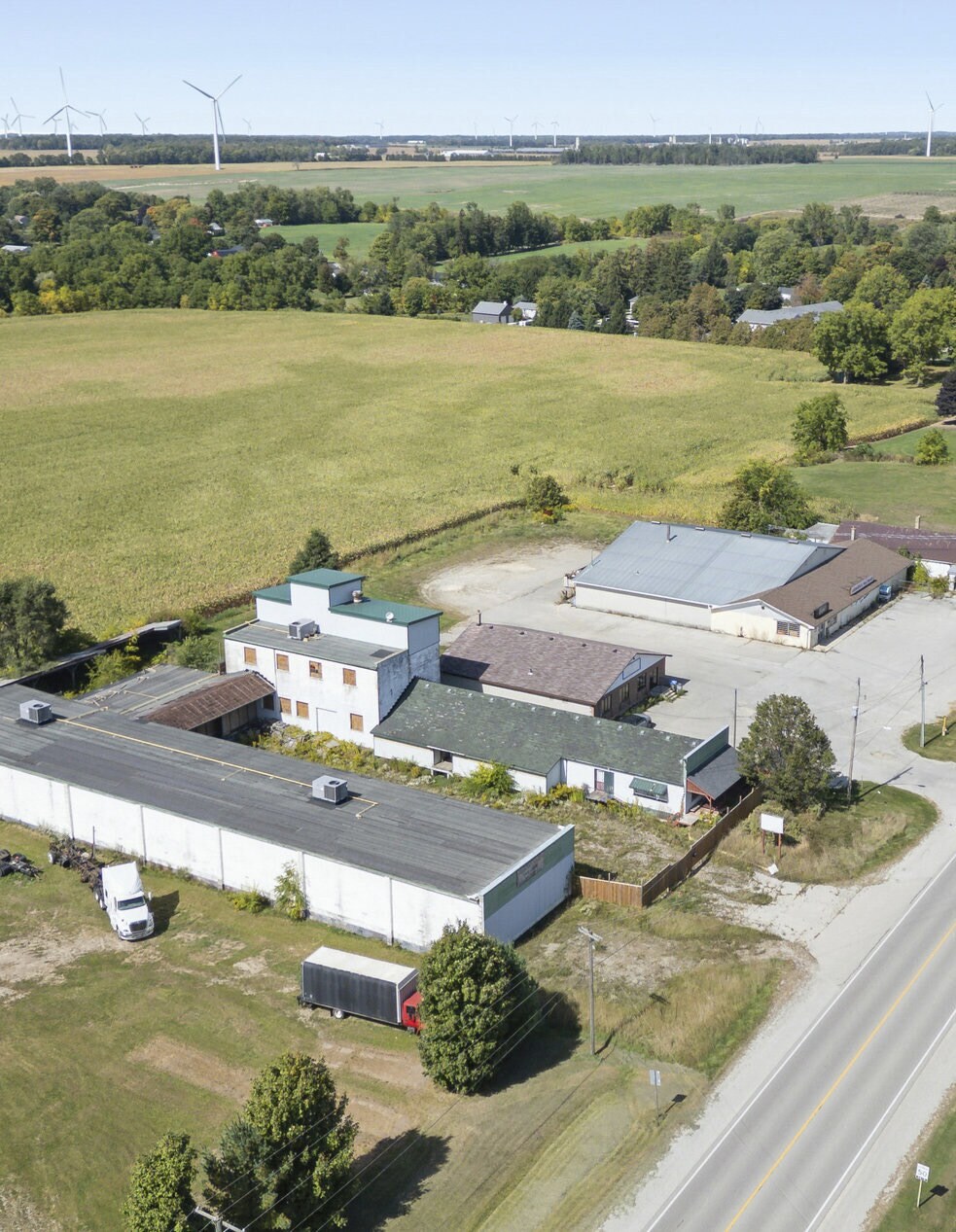 7291 Arkona Rd, Arkona, ON à louer Photo principale– Image 1 sur 15