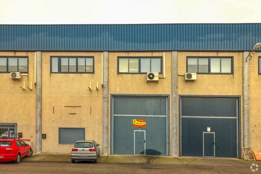 Calle el Horcajo, 20, Pinto, Madrid à louer - Photo de l’immeuble – Image 2 sur 3