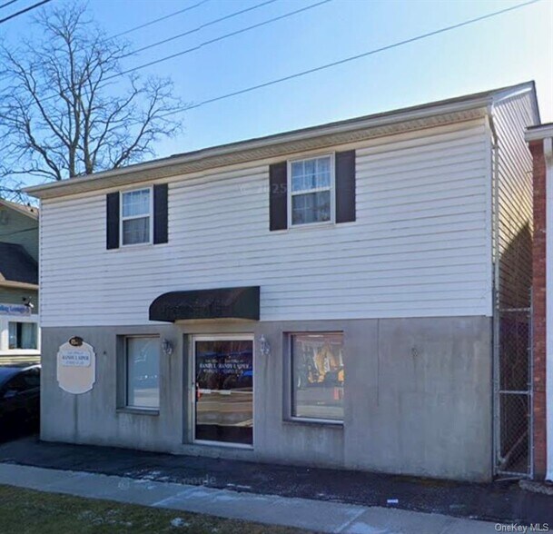 159 Ward St, Montgomery, NY à louer - Photo de l’immeuble – Image 1 sur 2