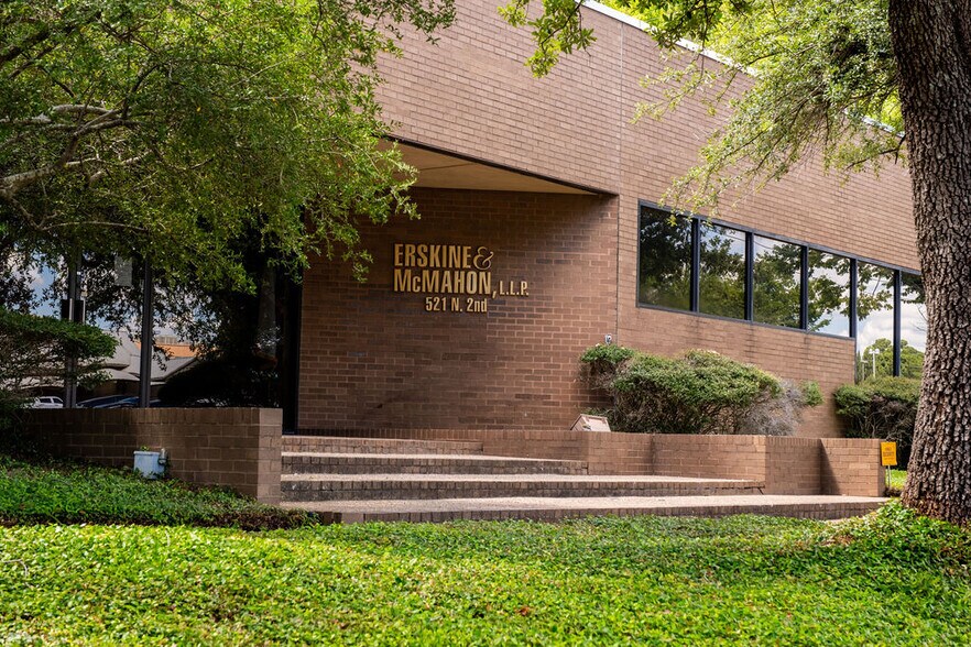521 N 2nd St, Longview, TX à vendre - Photo de l’immeuble – Image 3 sur 65