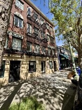 378 Grand Ave, Oakland, CA à louer Photo de l’immeuble– Image 1 sur 5