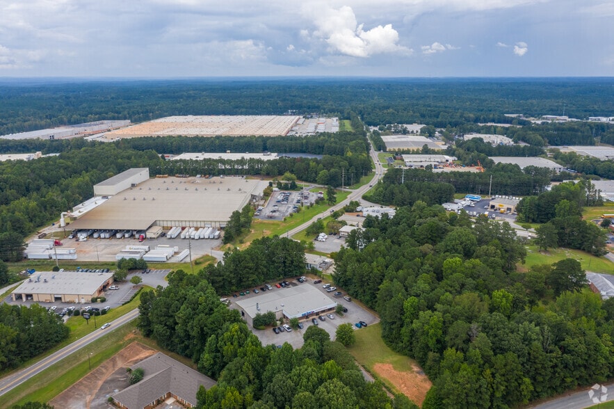 24 Herring Rd, Newnan, GA à vendre - Aérien – Image 1 sur 42