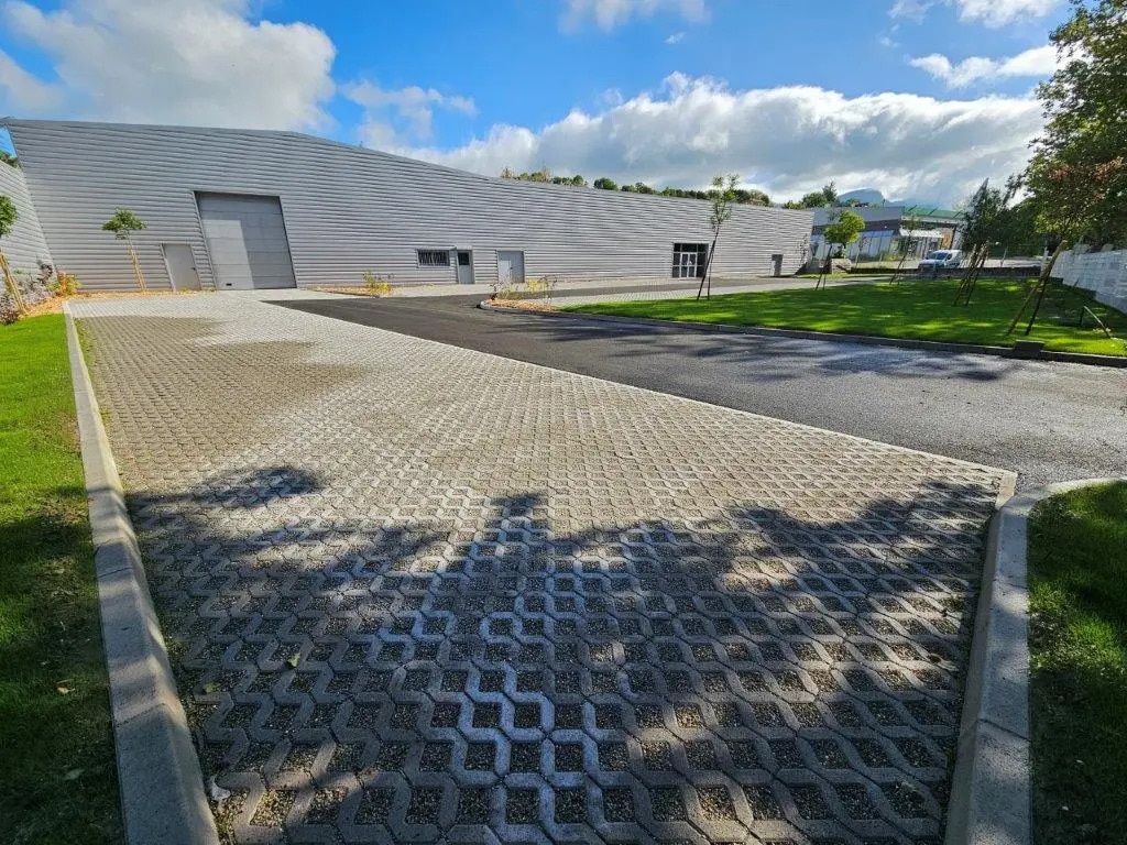 Local commercial dans Gap à louer Photo de l’immeuble– Image 1 sur 4