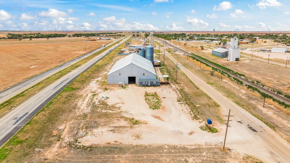 6464 US-84, Anton, TX à vendre - Photo de l’immeuble – Image 3 sur 53
