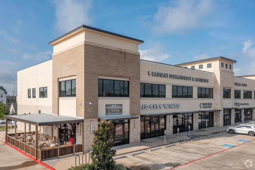 9240 N Sam Houston Pky E, Humble, TX à louer - Photo de l’immeuble – Image 1 sur 5