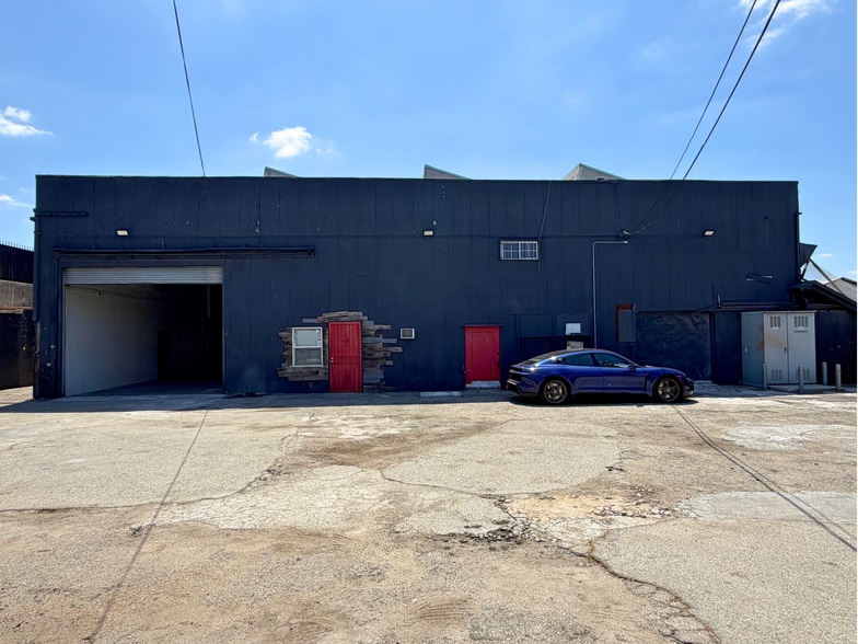 4252 Whiteside St, Los Angeles, CA à louer - Photo de l’immeuble – Image 2 sur 7