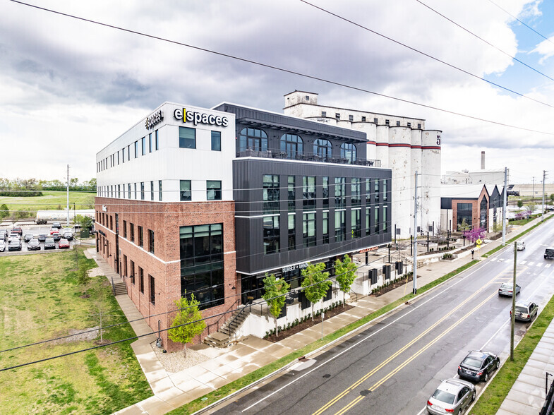 4900 Centennial Blvd, Nashville, TN à louer - Photo de l’immeuble – Image 1 sur 21