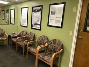 33 Electric Ave, Fitchburg, MA à louer Photo intérieure– Image 1 sur 8