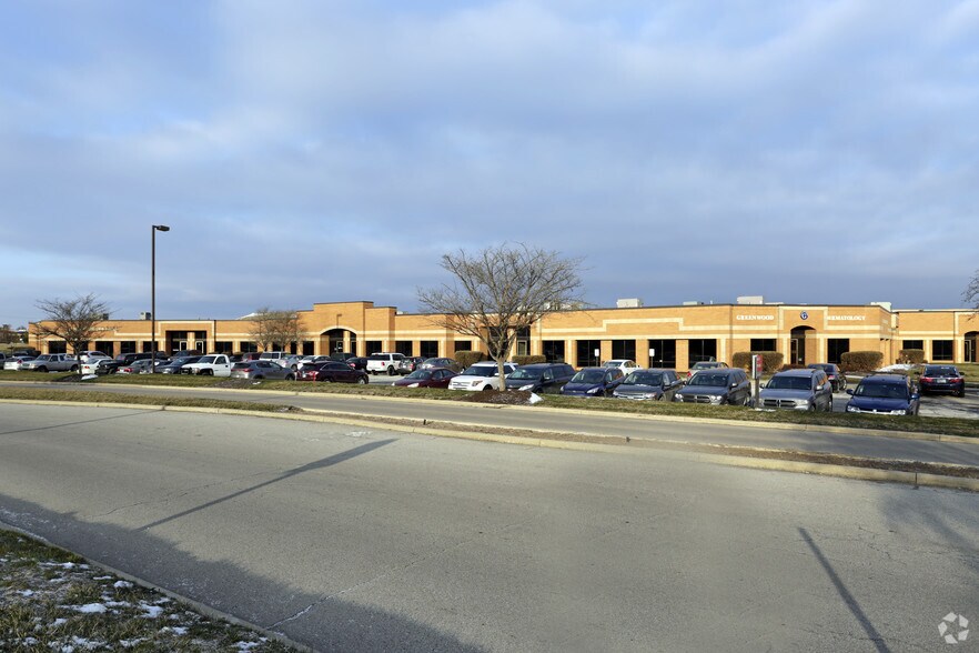 50-164 S Park Blvd, Greenwood, IN à louer - Photo de l’immeuble – Image 2 sur 8
