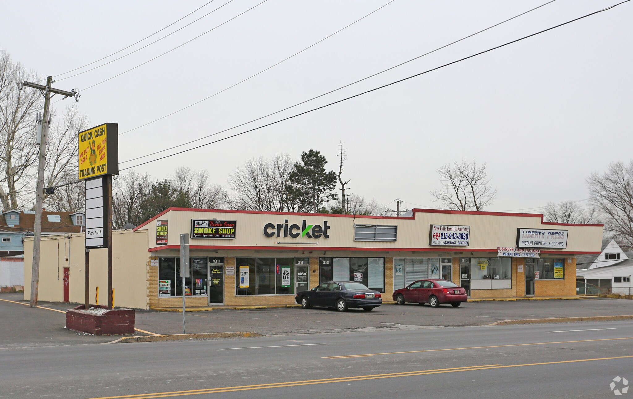 4508-4518 New Falls Rd, Levittown, PA à louer Photo principale– Image 1 sur 12