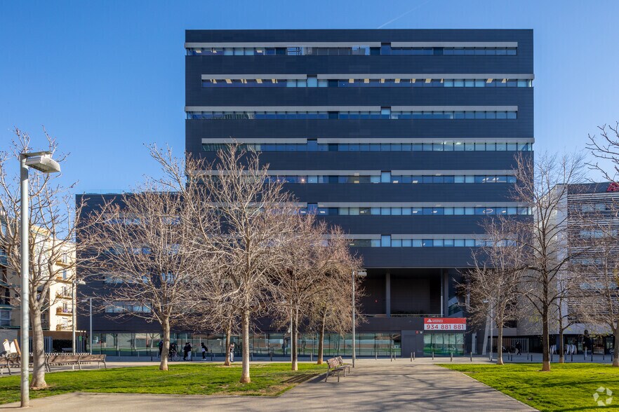 Camí Antic de València, 54, Barcelone, Barcelona à louer - Photo de l’immeuble – Image 3 sur 6
