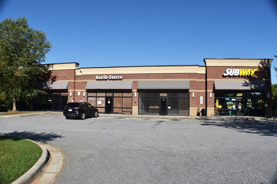6770-6782 River Center Dr, Clemmons, NC à louer - Photo de l’immeuble – Image 2 sur 20