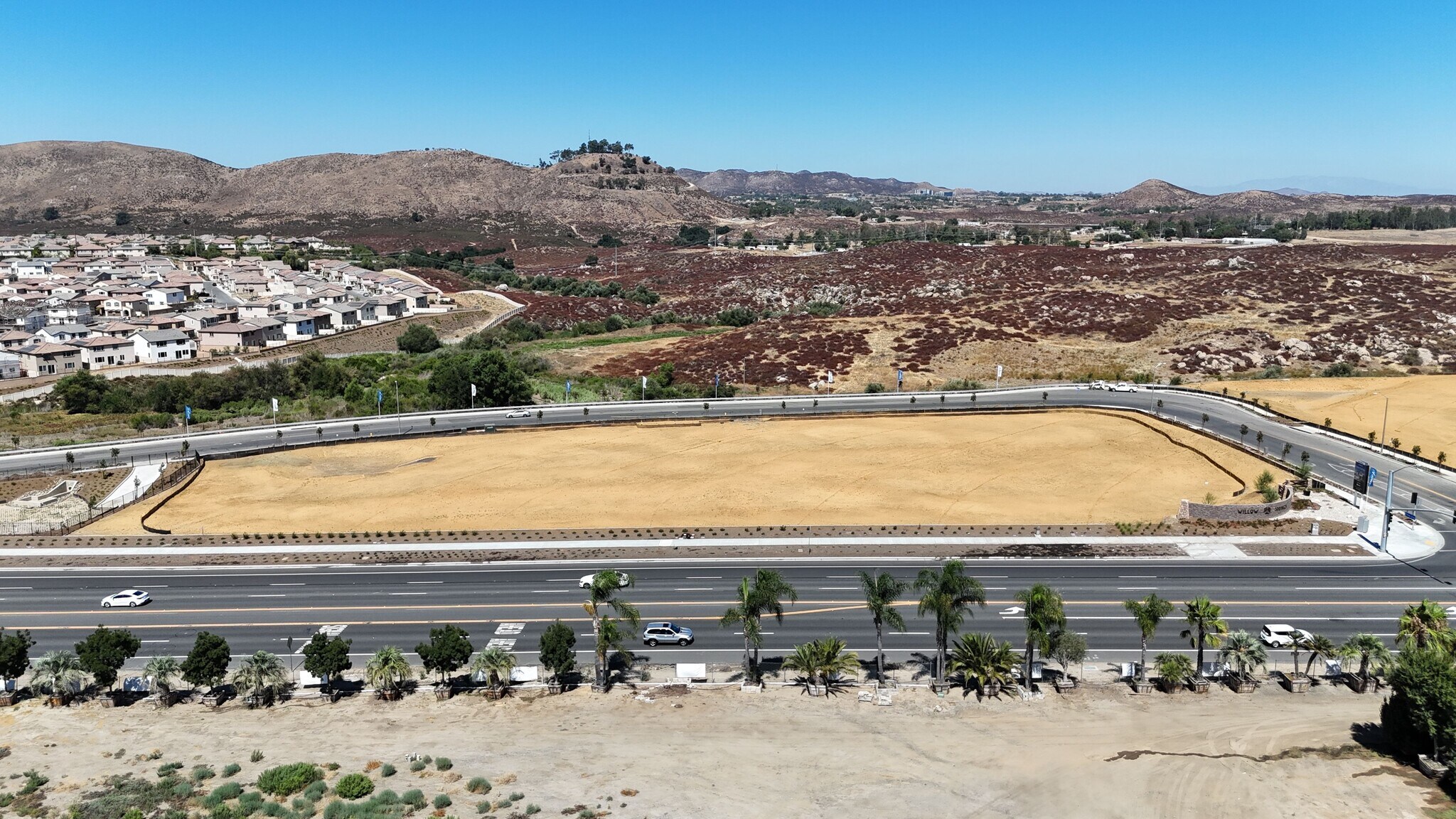 Parcel 3 Willow Springs, Murrieta, CA à louer Photo principale– Image 1 sur 8