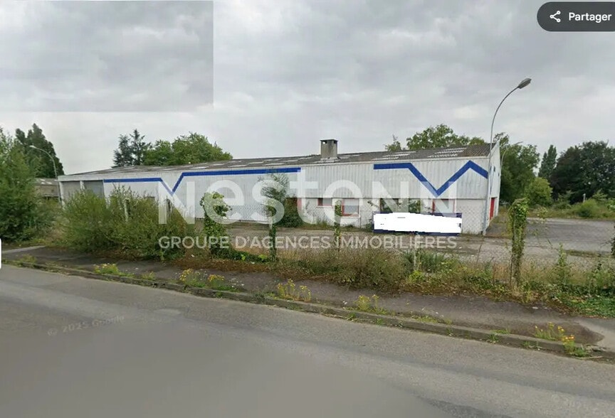 Local d'activités dans Loudéac à vendre - Photo de l’immeuble – Image 3 sur 4