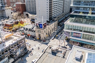 Plus de détails pour 378 Yonge St, Toronto, ON - Bureau/Local commercial à louer