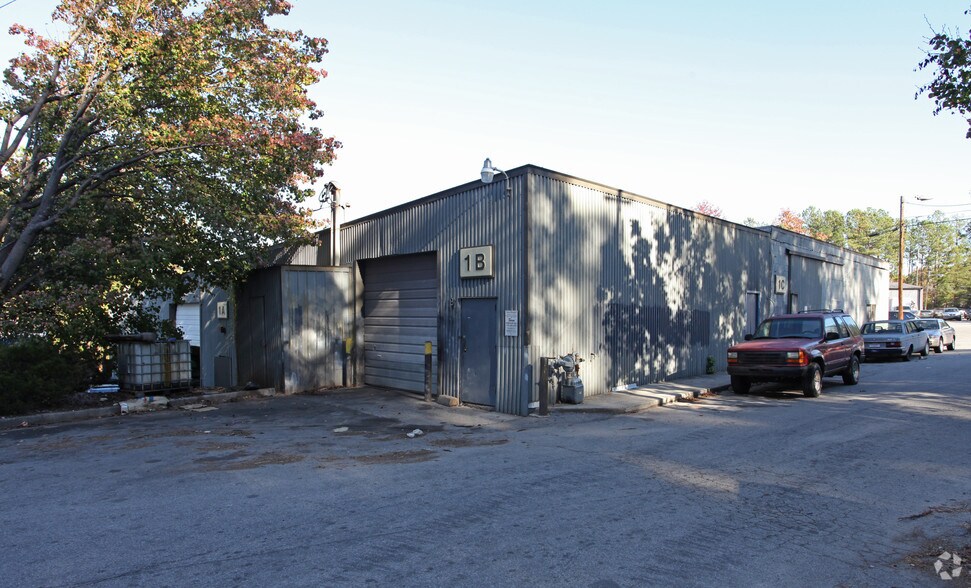 6090 Pinegrove Rd, Riverdale, GA à vendre - Photo de l’immeuble – Image 2 sur 3
