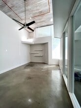 721 NE 3rd Ave, Fort Lauderdale, FL à louer Photo intérieure– Image 2 sur 26