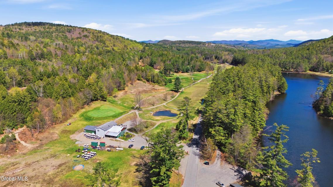 203 Tripp Lake Rd, Chestertown, NY à vendre Photo principale– Image 1 sur 19
