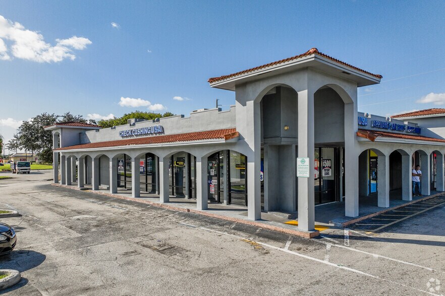 5906-5972 Pembroke Rd, Hollywood, FL à louer - Photo de l’immeuble – Image 2 sur 8